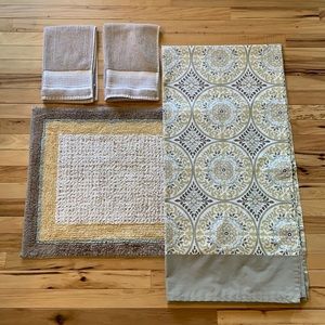 *SOLD LOCALLY*EUC Sonoma Brands Bath Lot